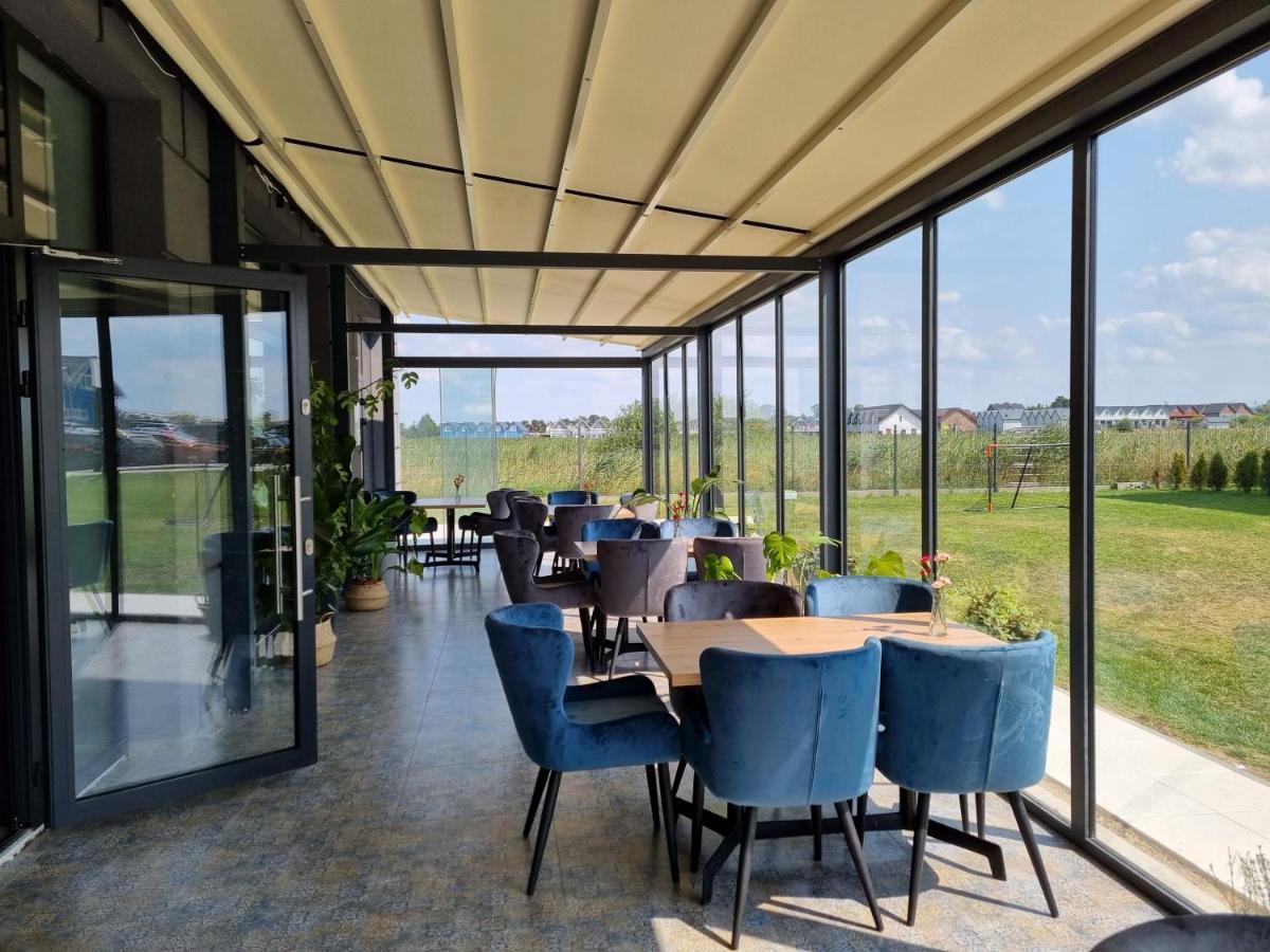 Apartamenty Przystanek Plaza Сарбіново Екстер'єр фото